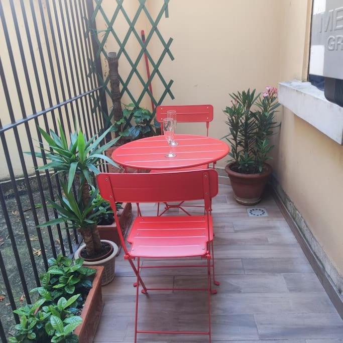 Monolocale Intimo Con Terrazzino Apartment Милано Екстериор снимка