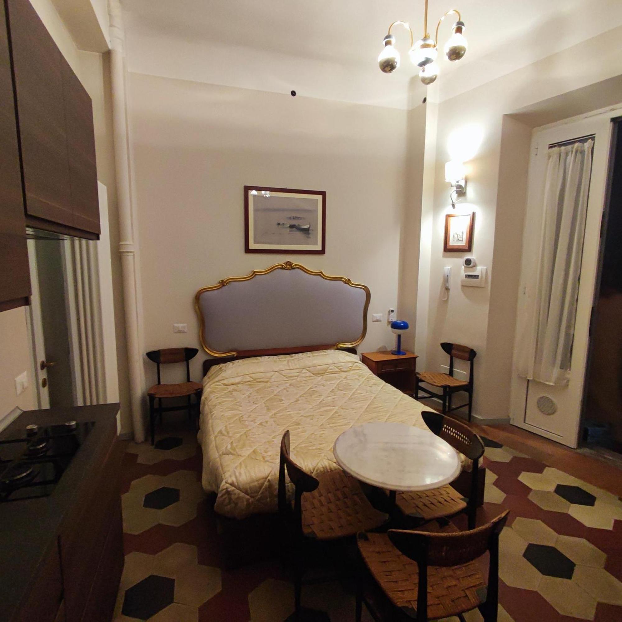 Monolocale Intimo Con Terrazzino Apartment Милано Екстериор снимка
